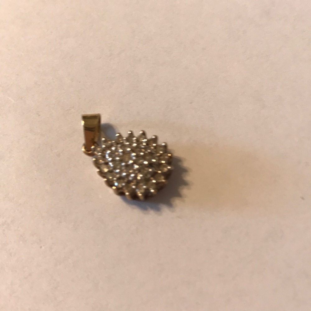 14 kt gold diamond cluster